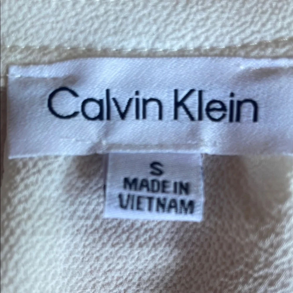 Calvin Klein White Blouse - Picture 2 of 5